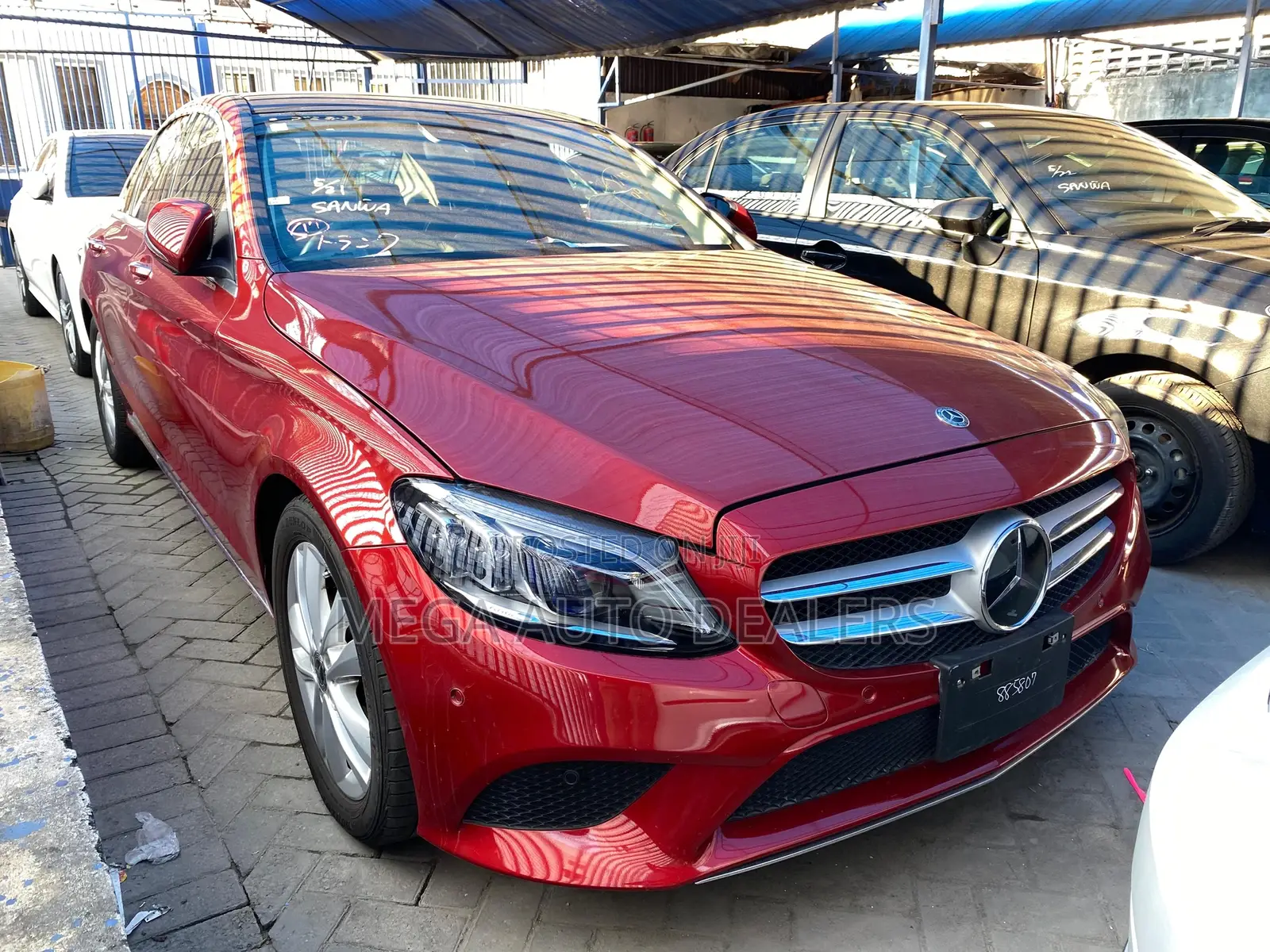 Mercedes-Benz C200 2018 Red