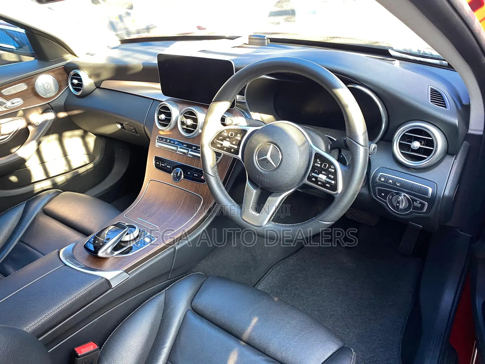 Mercedes-Benz C200 2018 Red