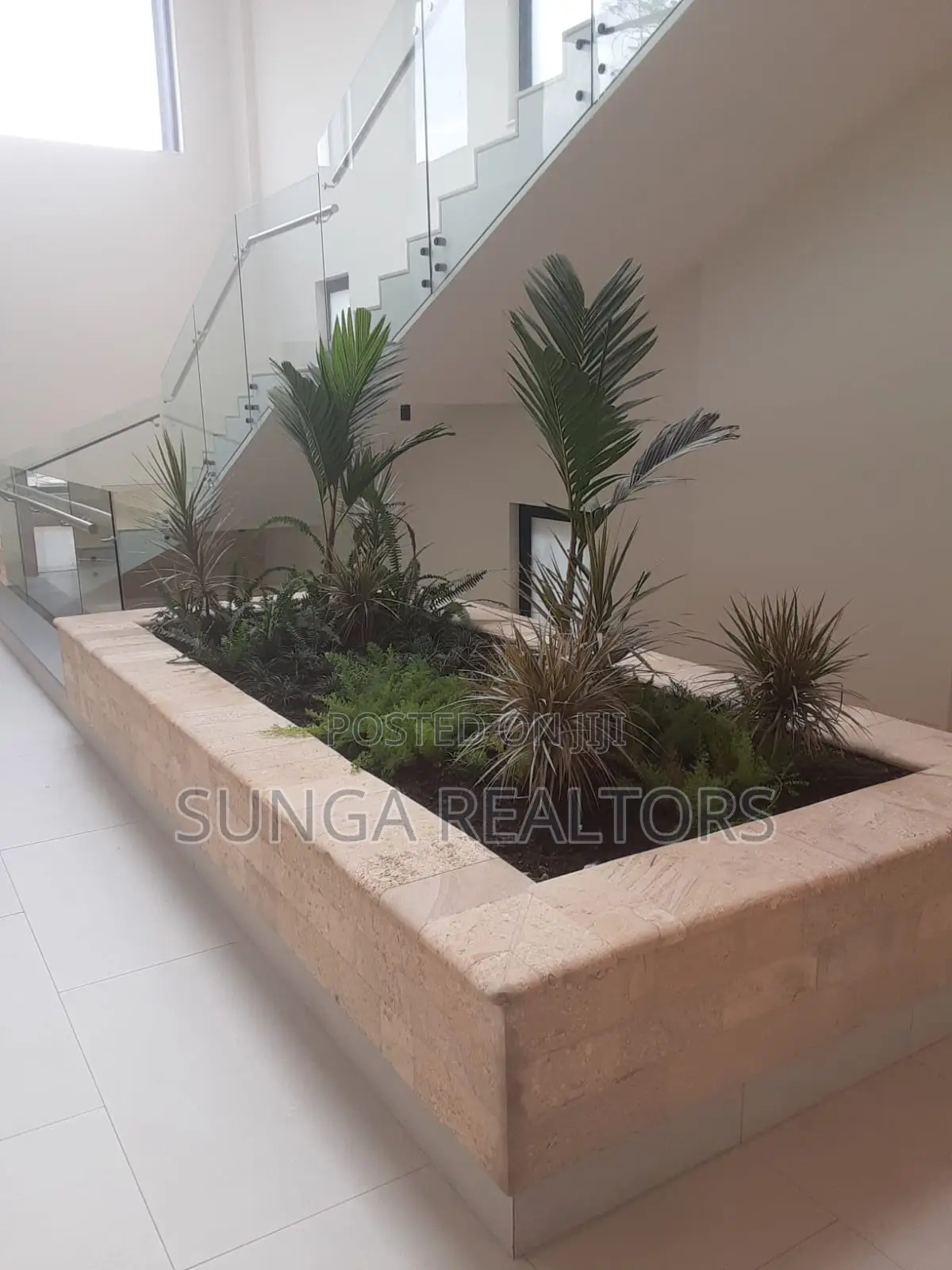 5bdrm Townhouse/Terrace in Kyuna Estate for sale