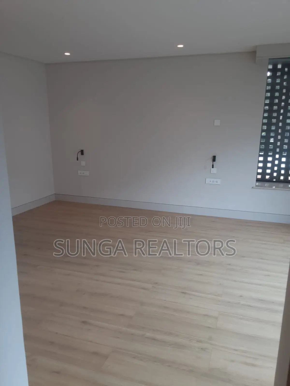 5bdrm Townhouse/Terrace in Kyuna Estate for sale