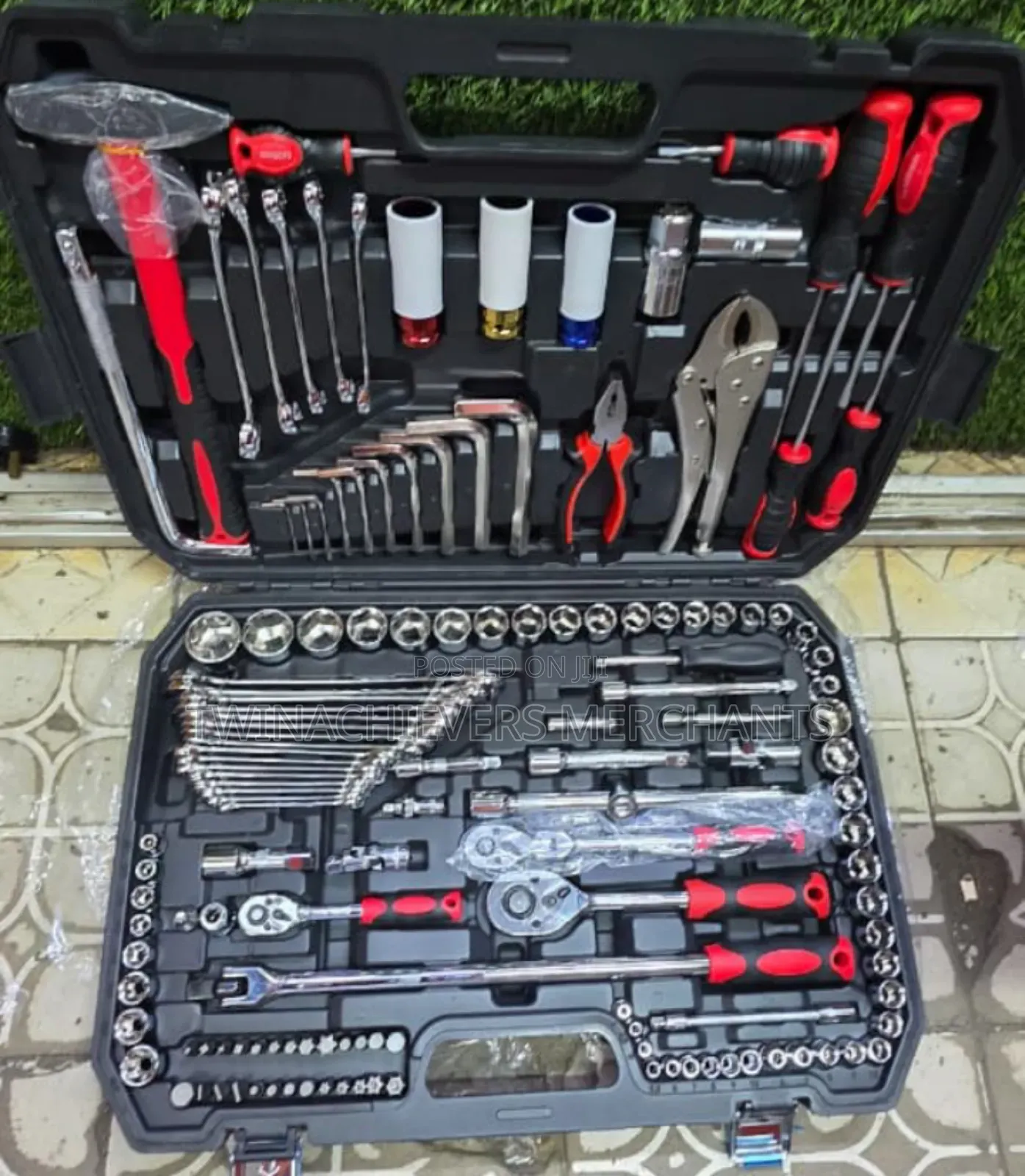Comprehensive Mechanic's Socket and Hand Tool Kit 142pcs