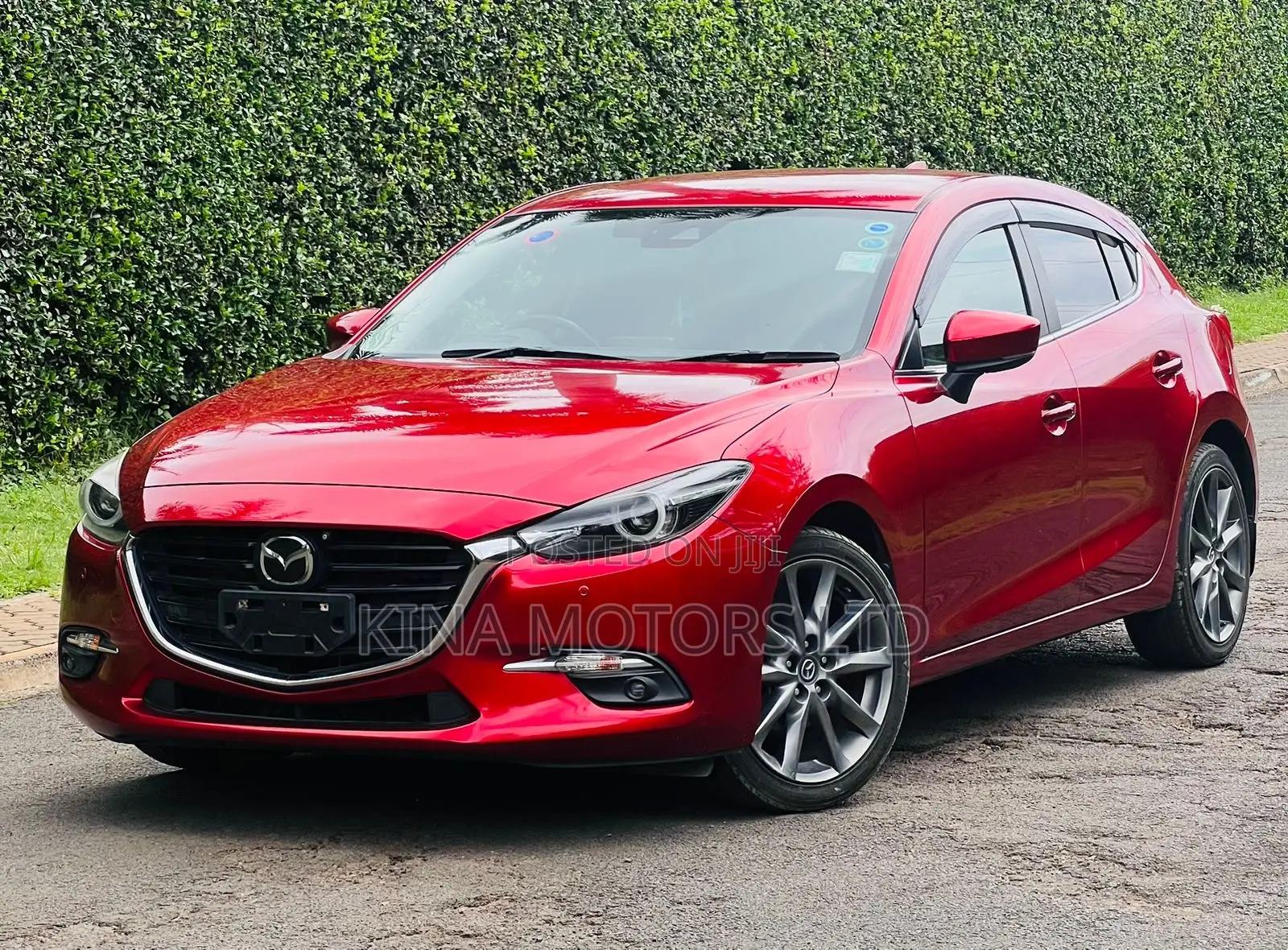 Mazda Axela 2018 Red