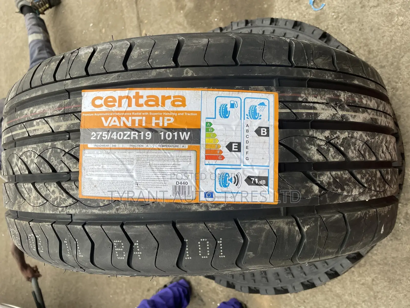 275/40r19 Centara