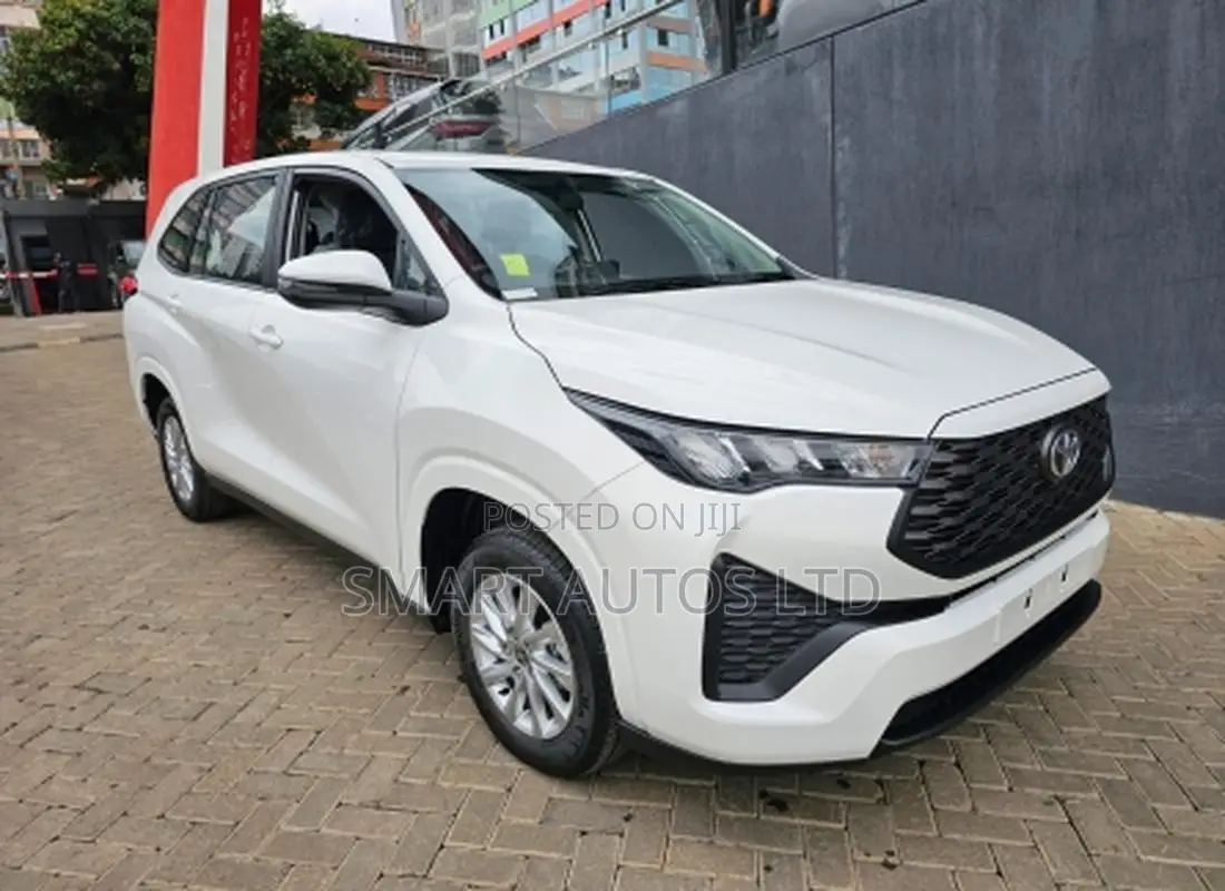 New Toyota Innova 2024 White