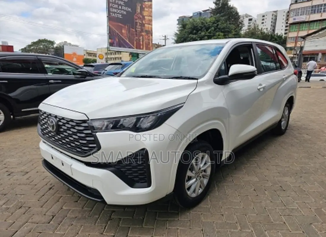 New Toyota Innova 2024 White
