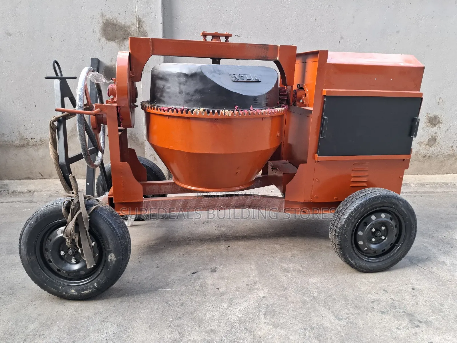 Diesel Engine Titan Concrete Mixer, 500ltrs