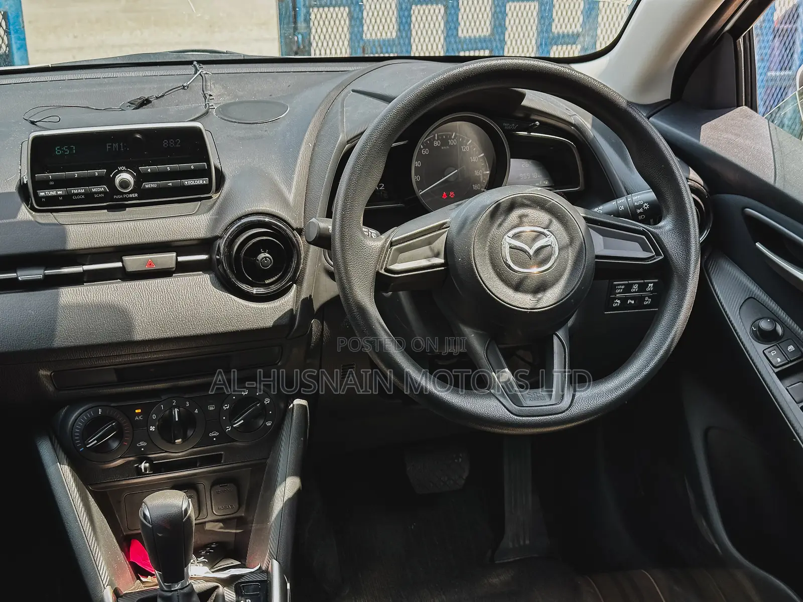 Mazda 2 2019 Pearl