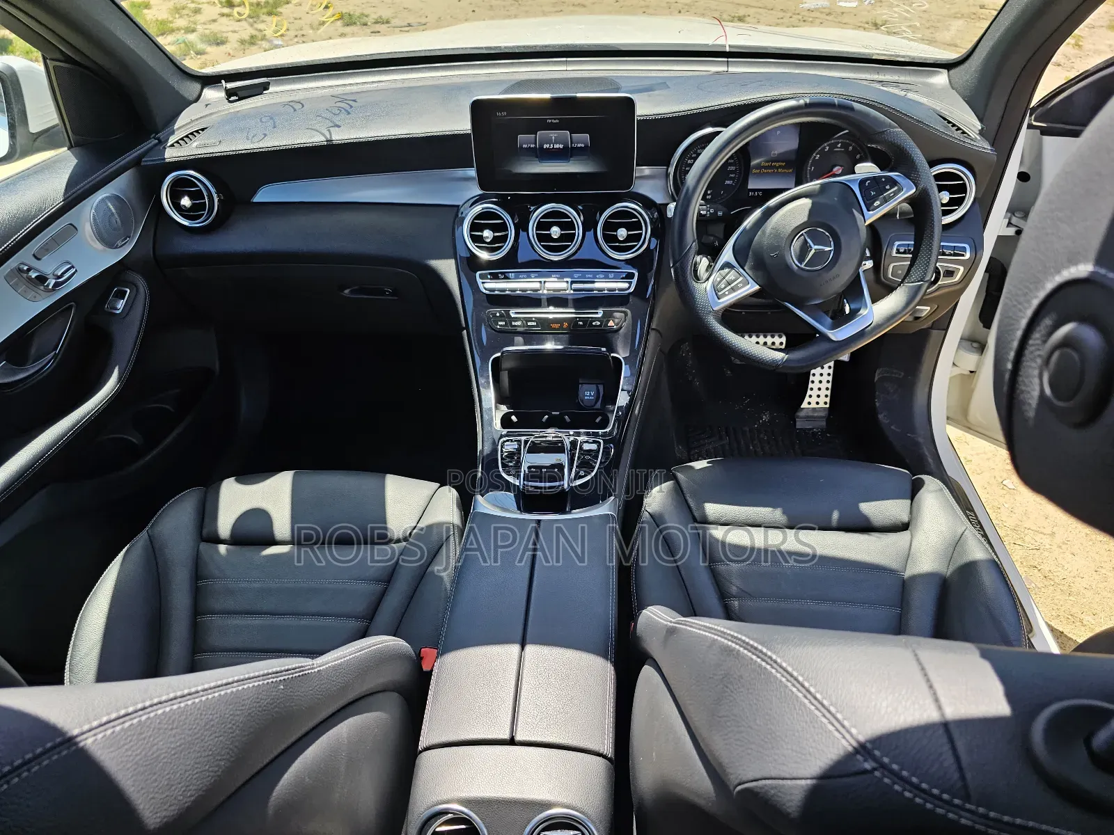 Mercedes-Benz GLC-Class 2018 Off white
