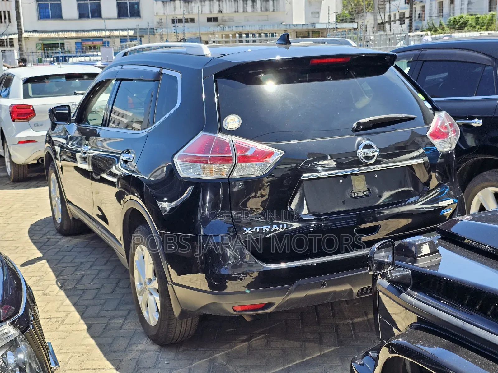 Nissan X-Trail 2.0 Petrol FWD 2017 Black