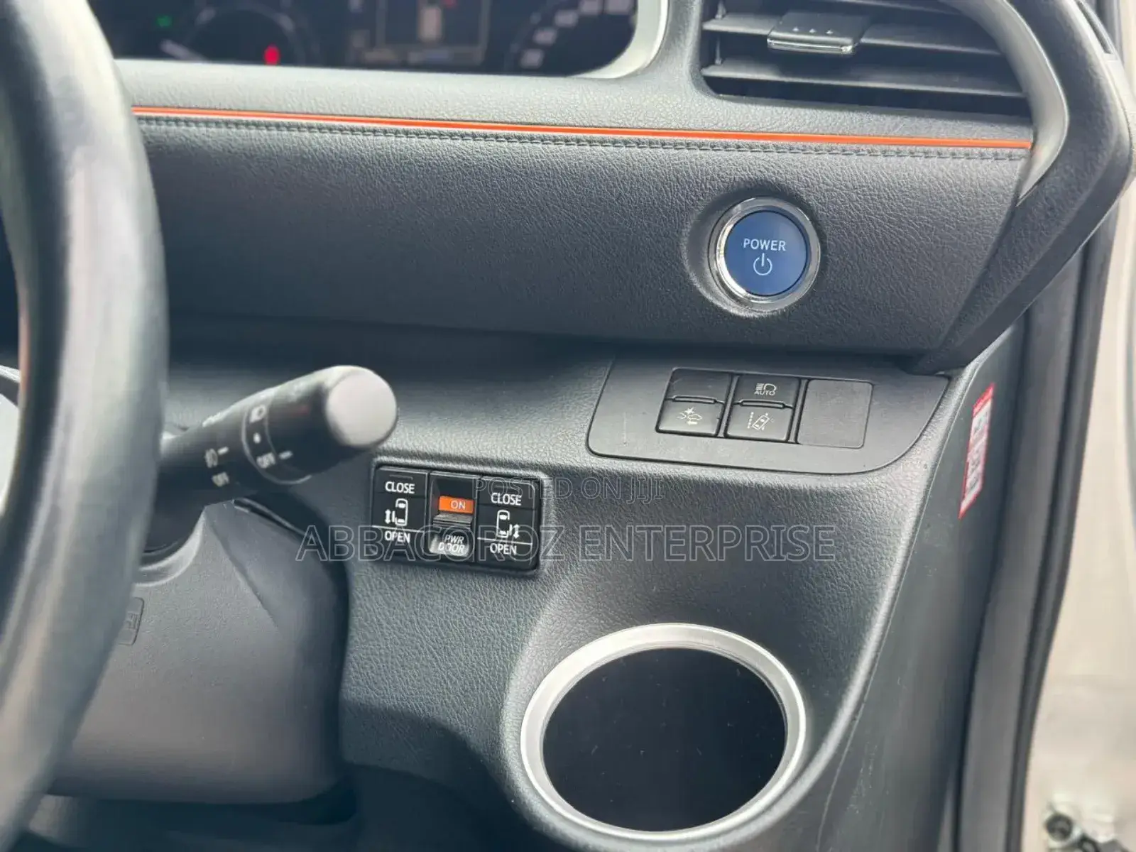 Toyota Sienta 1.5 Hybrid FWD (6-seater) 2018 Silver