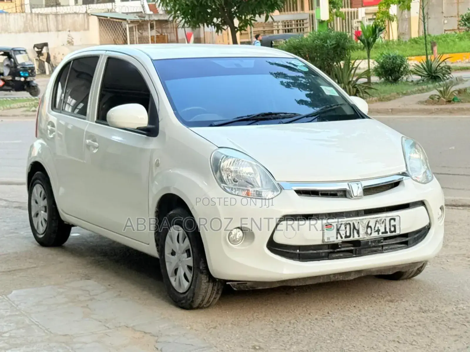 Toyota Passo 1.0 FWD 2016 White