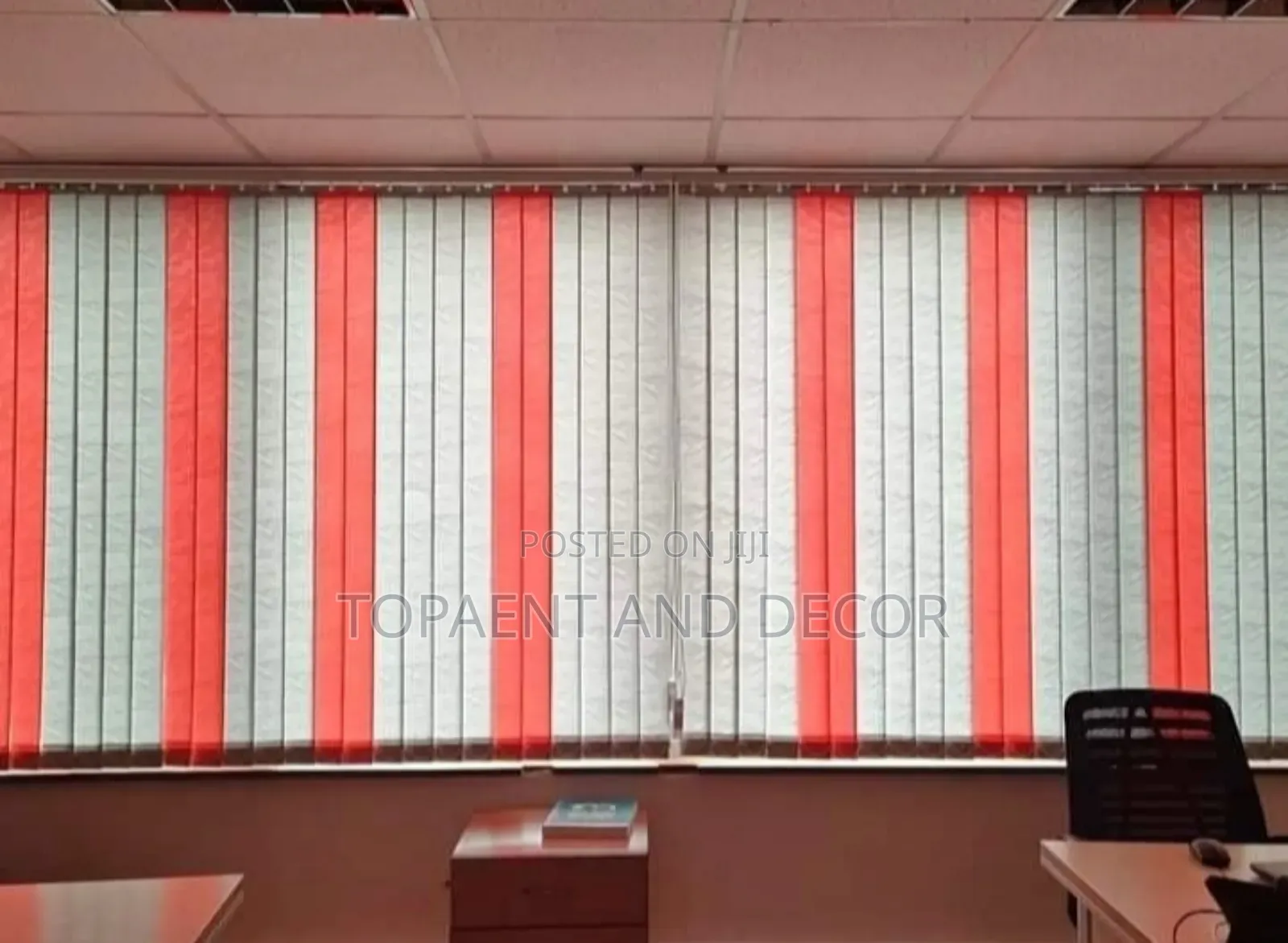 Well Arranged Mixed Coloured Vertical Office Blinds for Office Decor