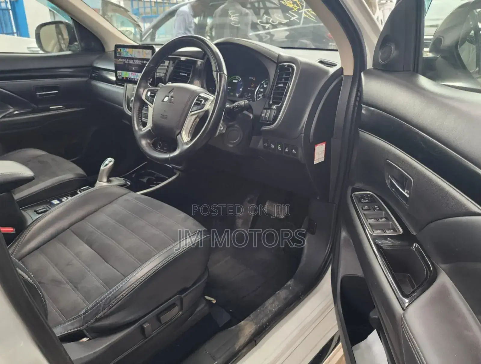 Mitsubishi Outlander 2019 Pearl
