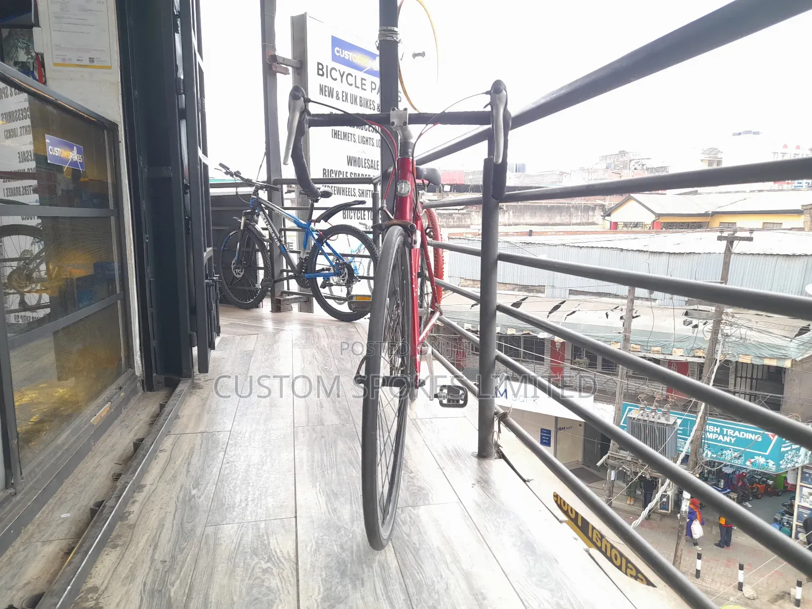 Ex Uk Aluminum Schwinn 700 2x8 Road Bike