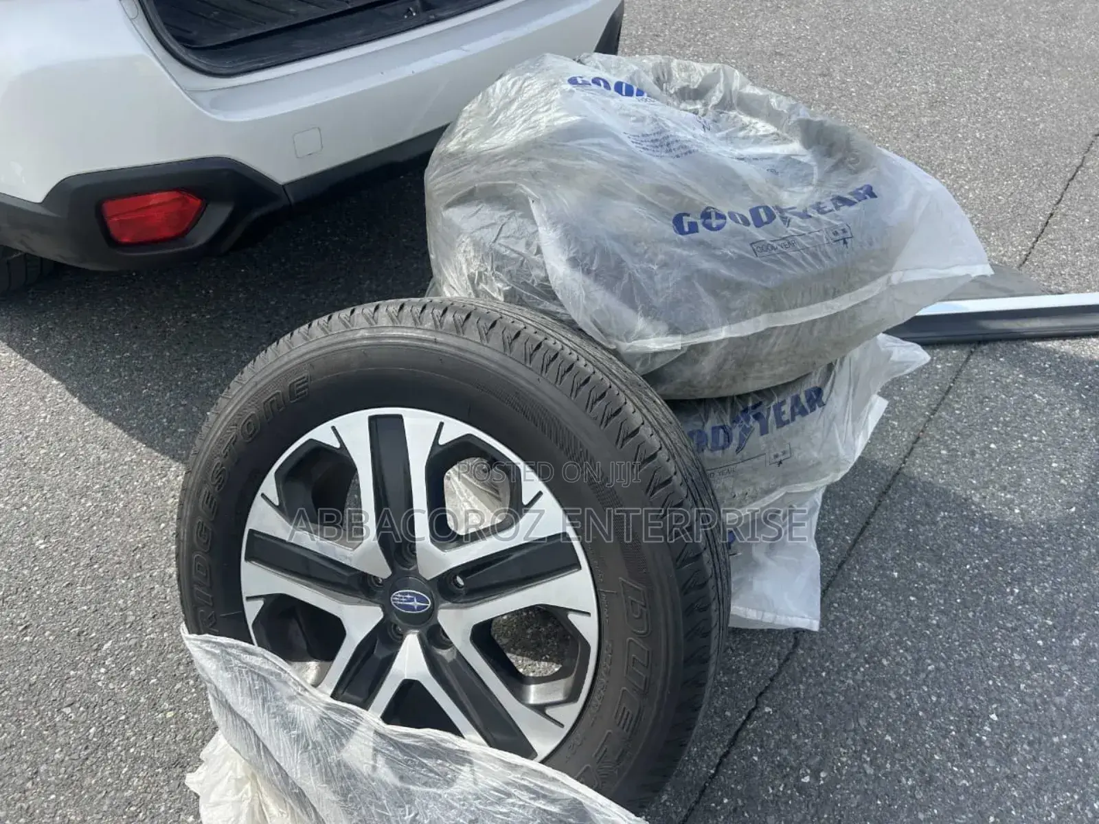 Subaru Outback 2.5i Touring AWD 2018 Pearl