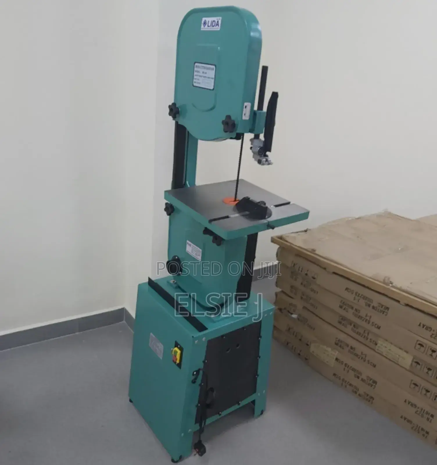 Bandsaw Machine – Heavy-Duty Wood Metal Cutting Tool