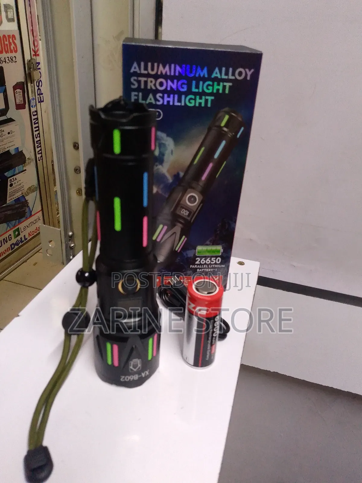 Aluminum Alloy Strong Light Flashlight Which Uses Lithium Battery 3.7v