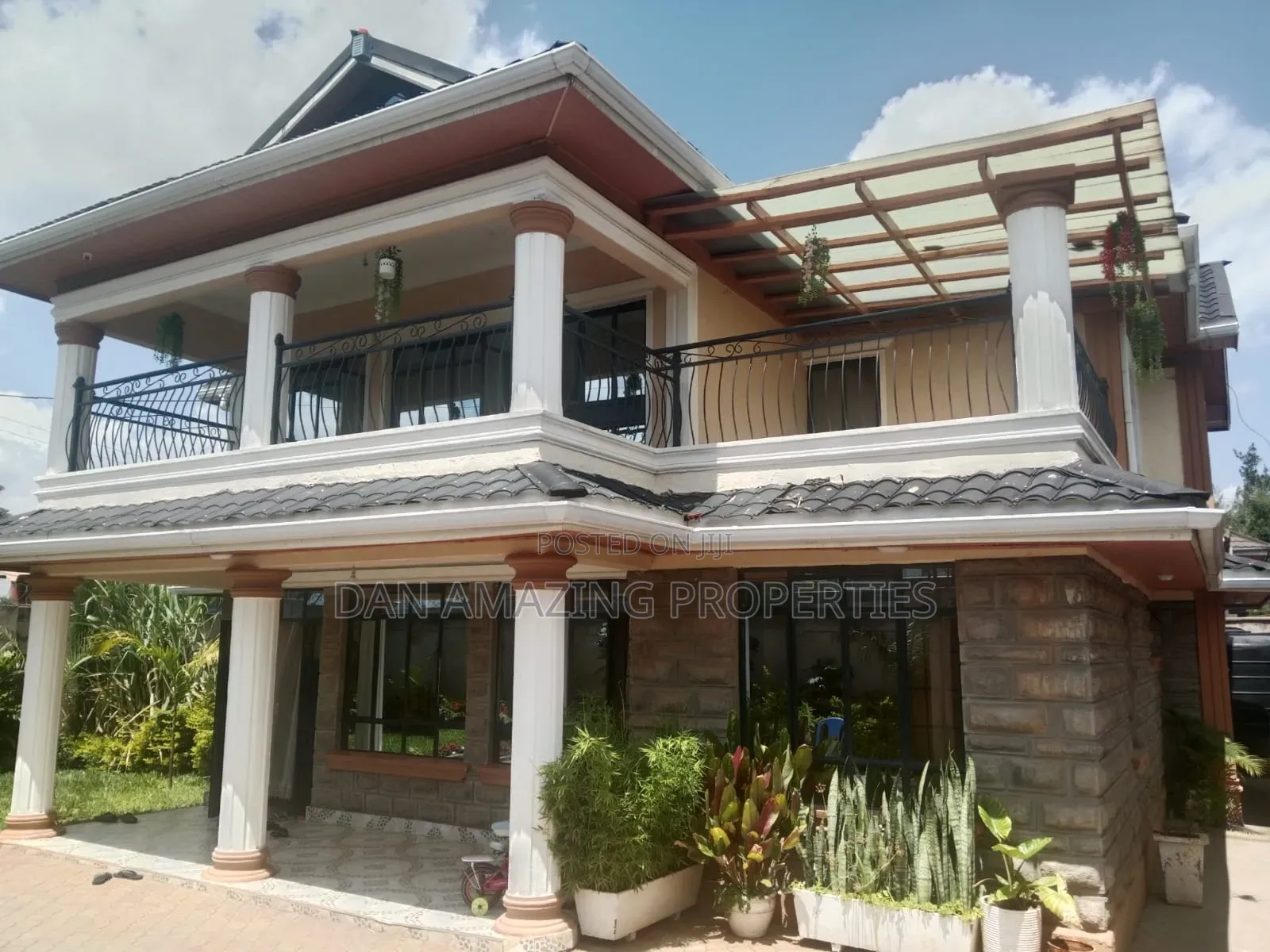 5bdrm Maisonette in Maragara Rd, Kibiku for sale