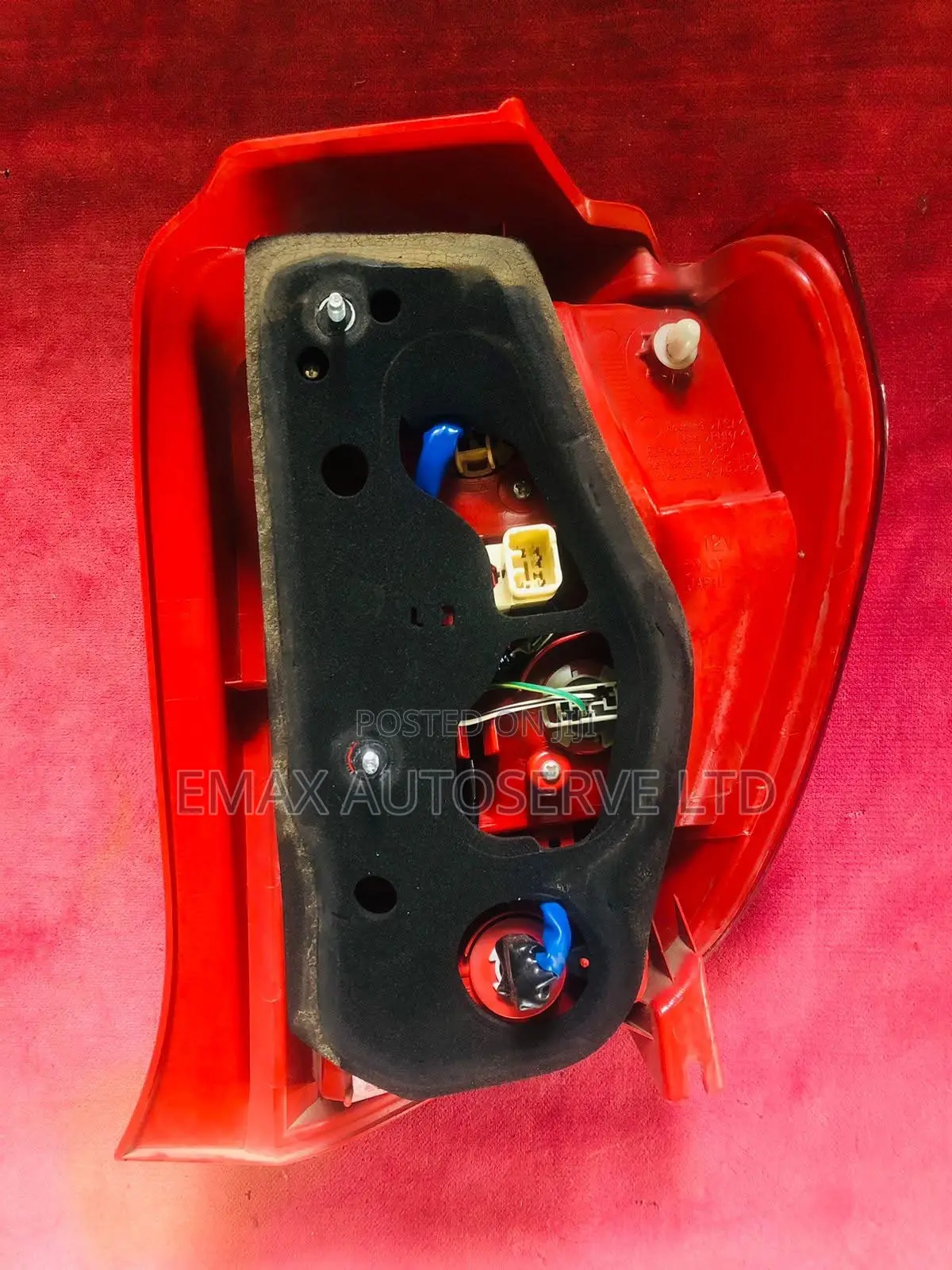 Toyota Ist Taillight/ Backlight 2011/2012