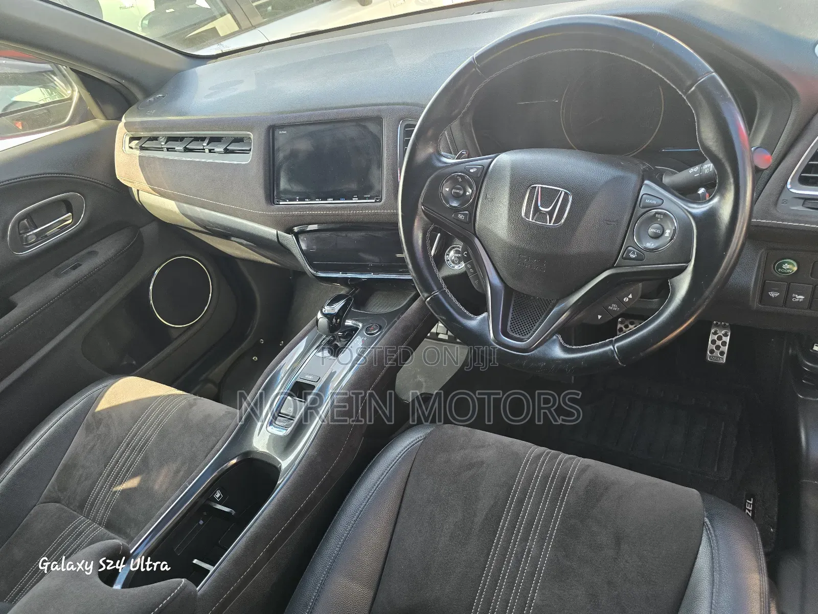 Honda Vezel 2019 Red