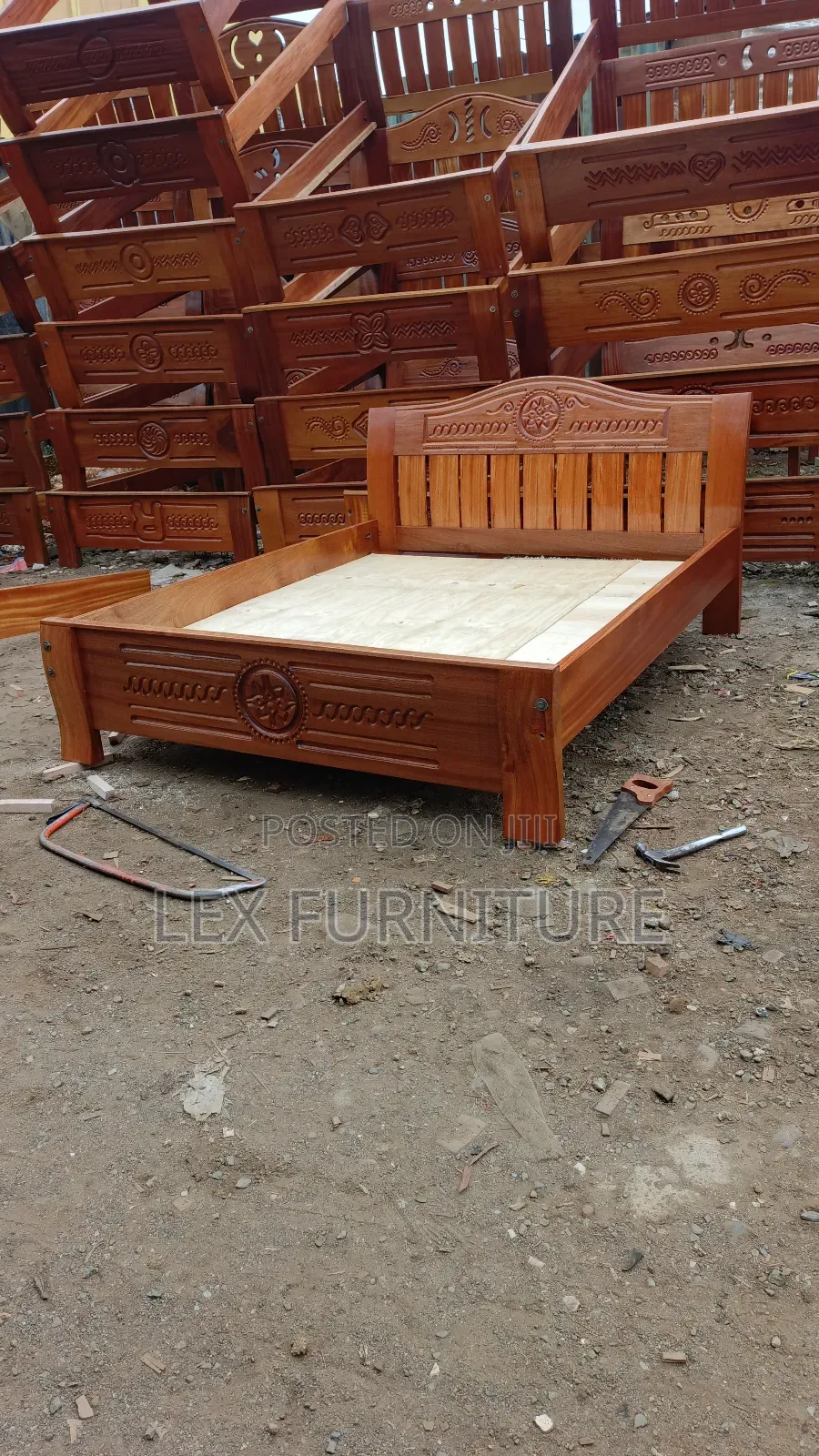 Best Wood Mahogany Bed