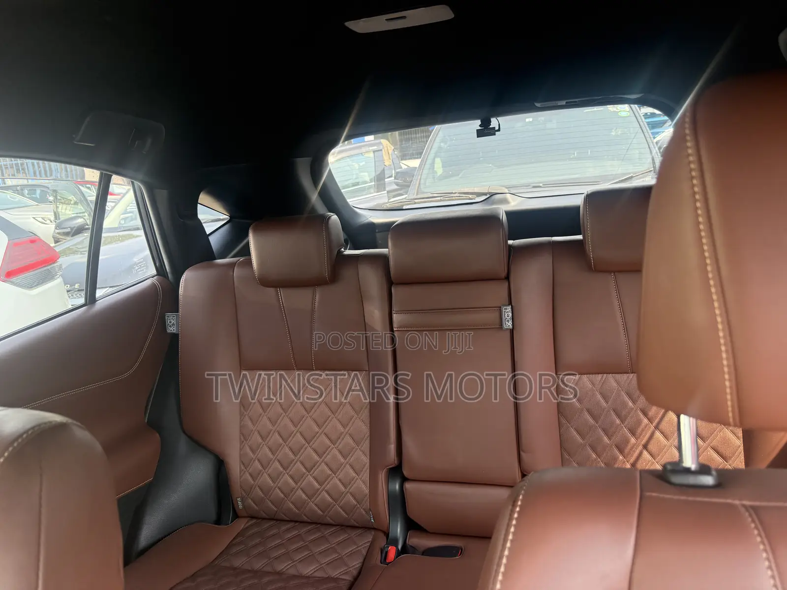 Toyota Harrier 2.0 2018 Blue