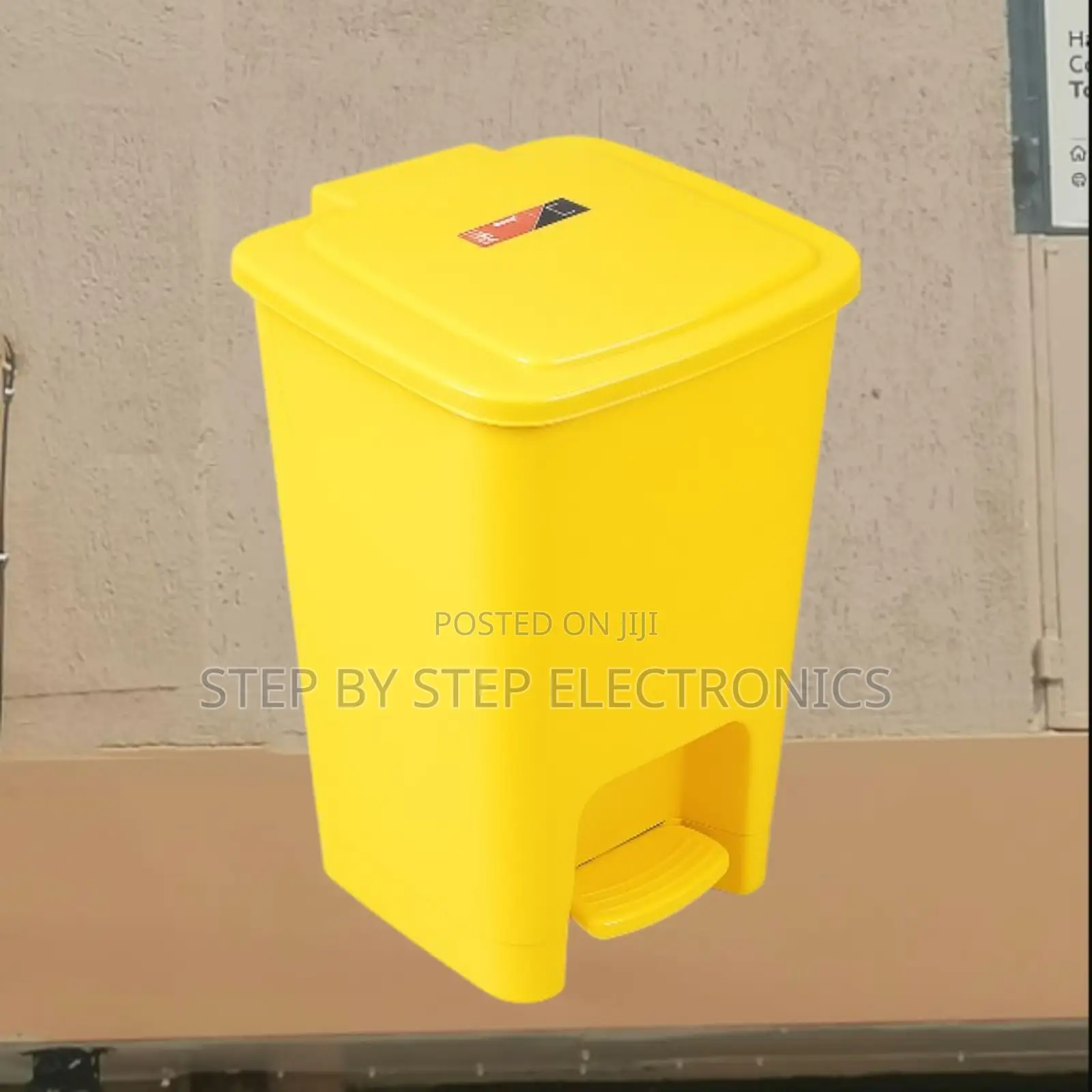 Simple Design 30l Hard Plastic Step Pedal Waste Bin Trash Can