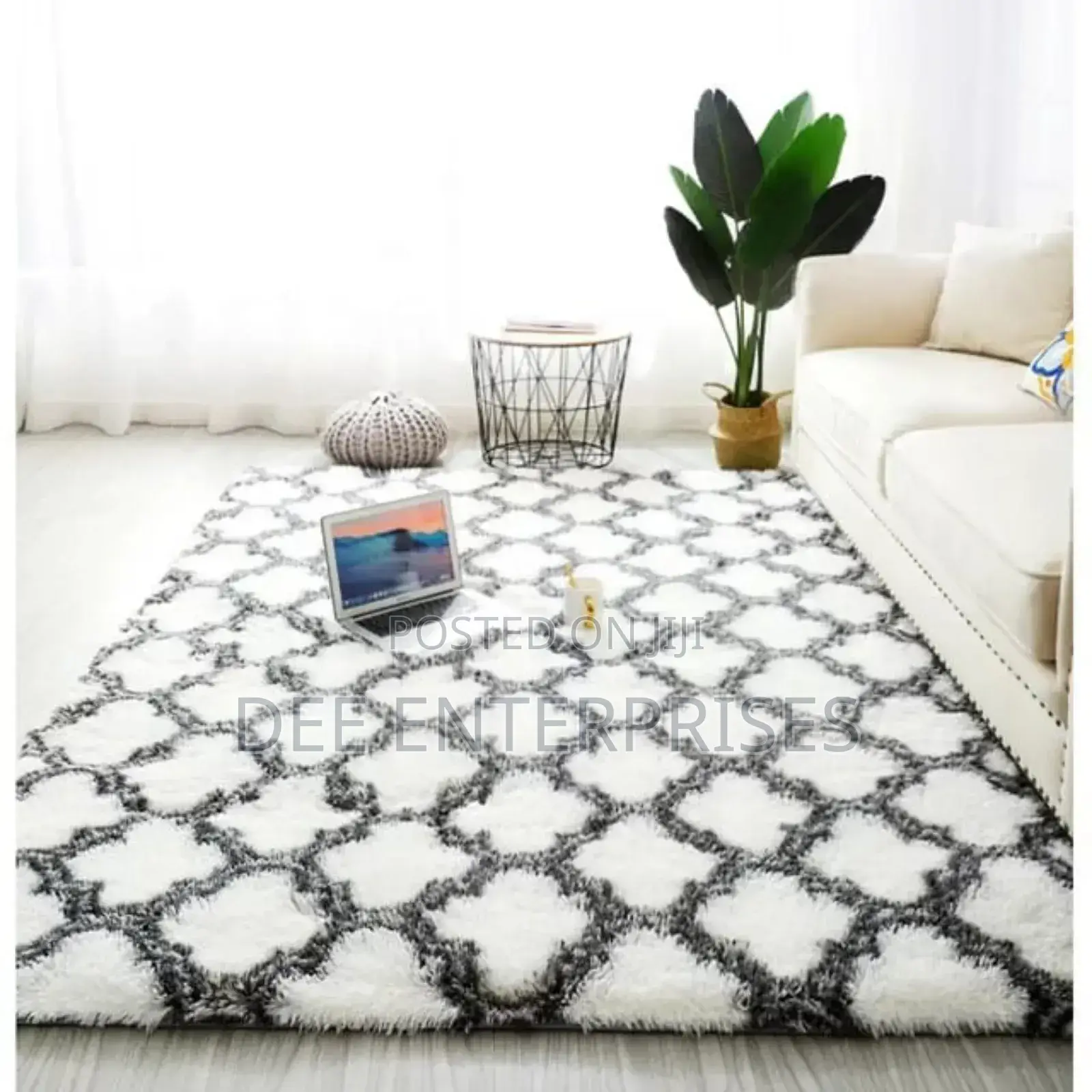Fluffy Patterned Carpets