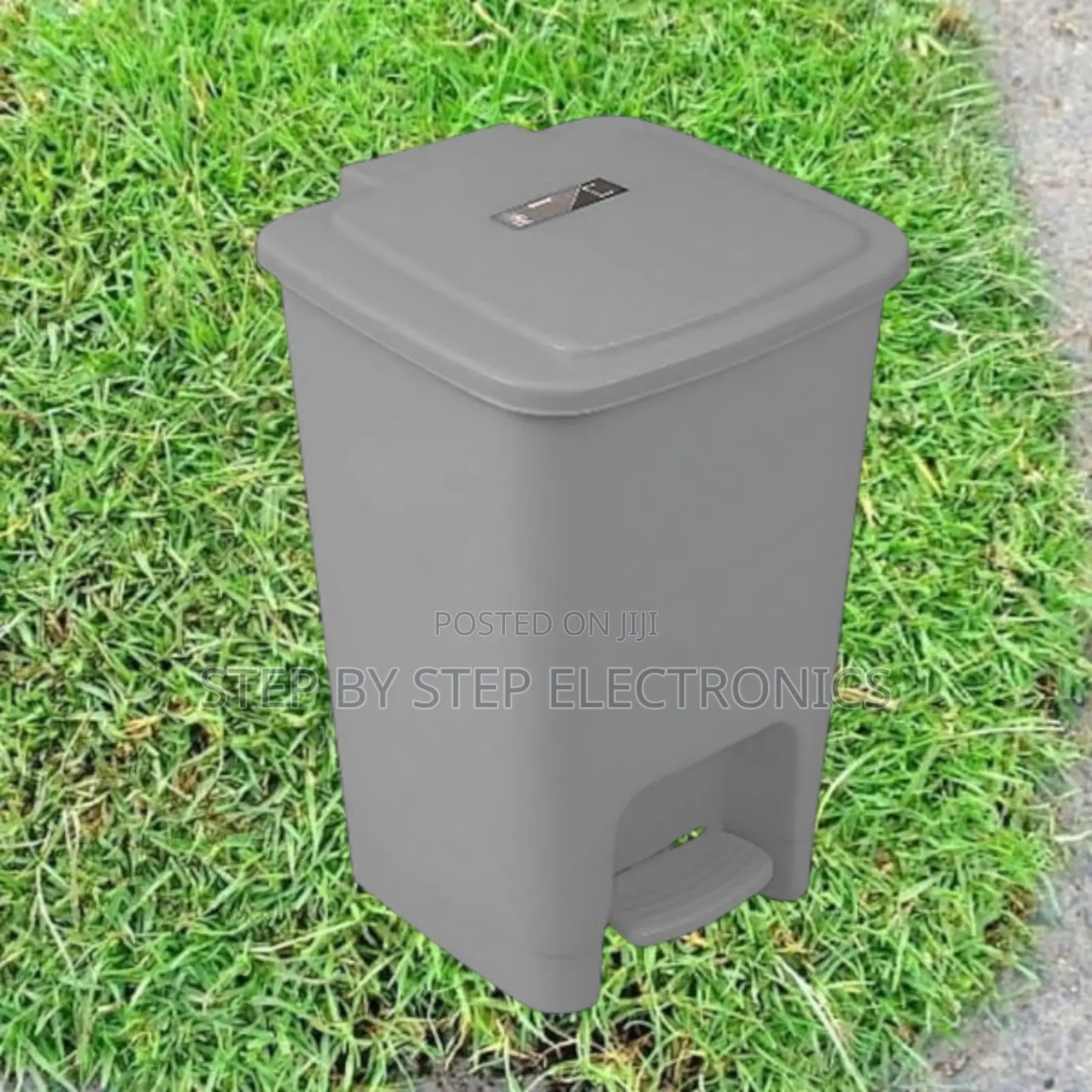 30l Hard Plastic Step Pedal Bin Trash Can for Home, Commercial Use