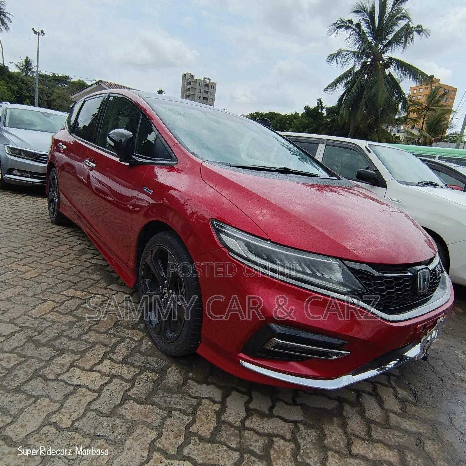 Honda Jade 1.5 Hybrid 2018 Maroon