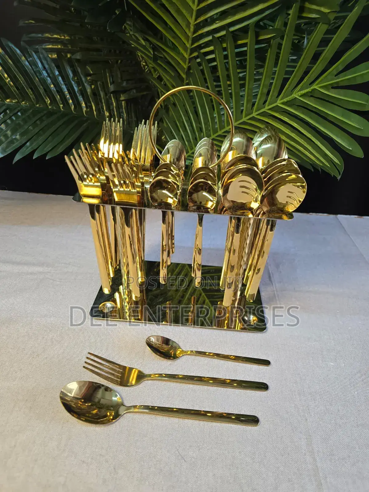 36pcs Gold Cutlery Set With Unique Stand