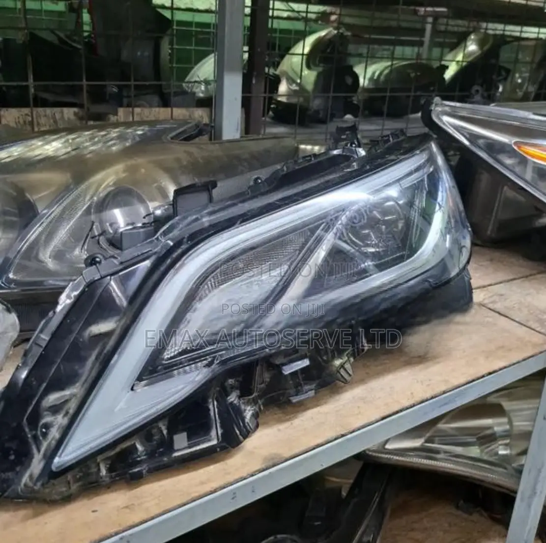 Toyota Crown 2018 - 2022 Headlight Ex