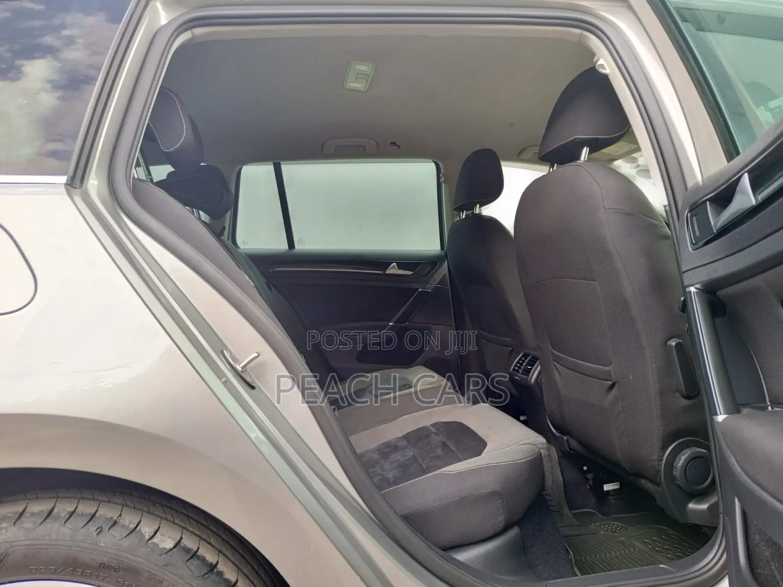 Volkswagen Golf TSI 2-Door FWD 2016 Silver
