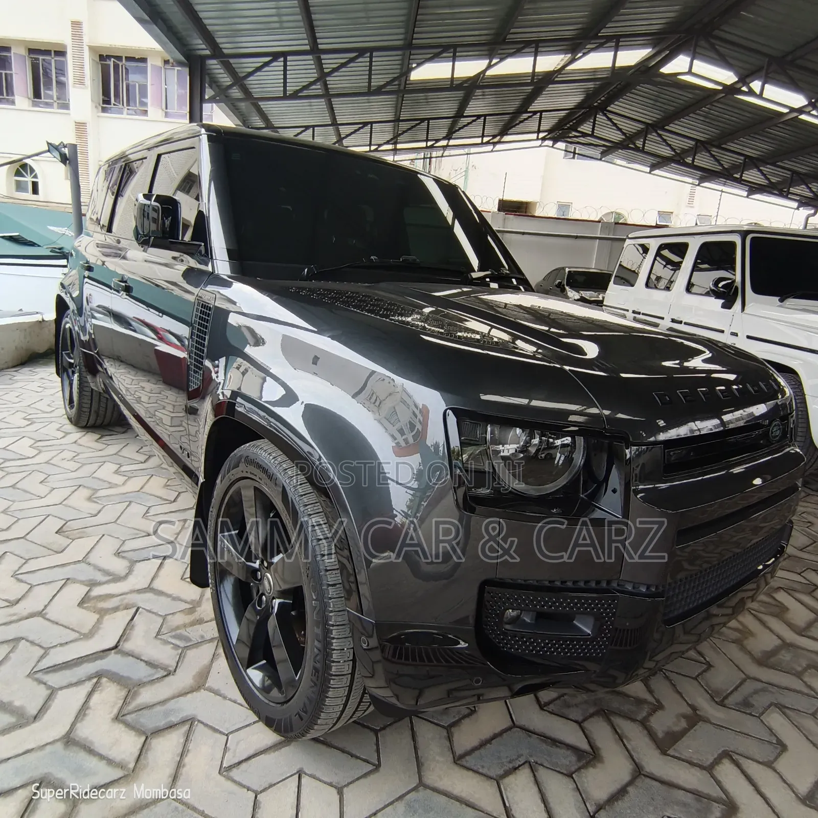 Land Rover Defender 2023 Gray