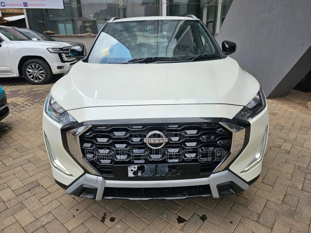 New Nissan Magnite 1.0 Petrol FWD 2025 White