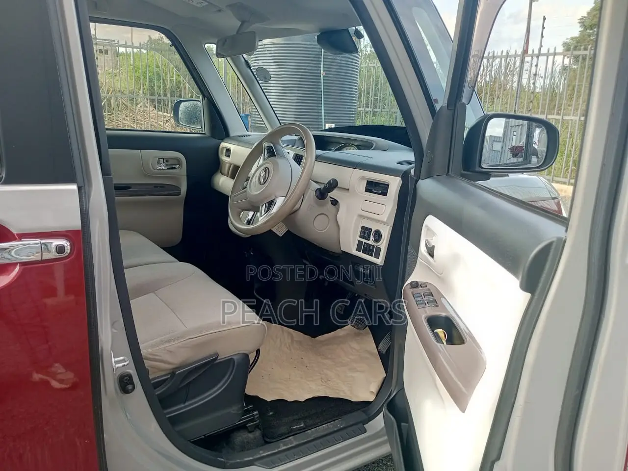 Daihatsu Move 2017 Red