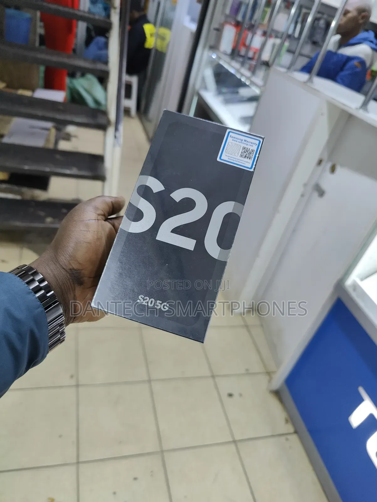 New Samsung Galaxy S20 128 GB Black
