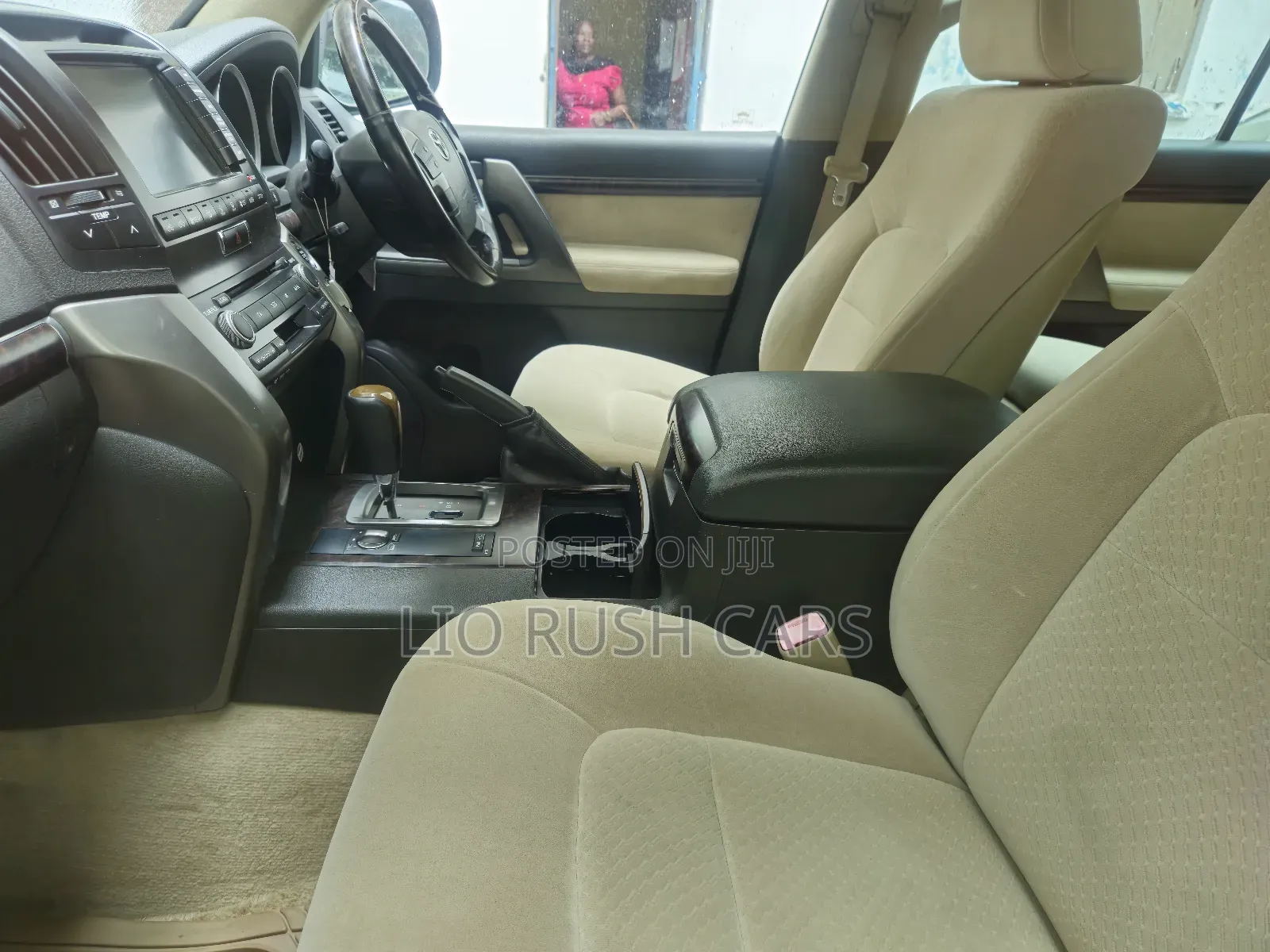 Toyota Land Cruiser 2009 White