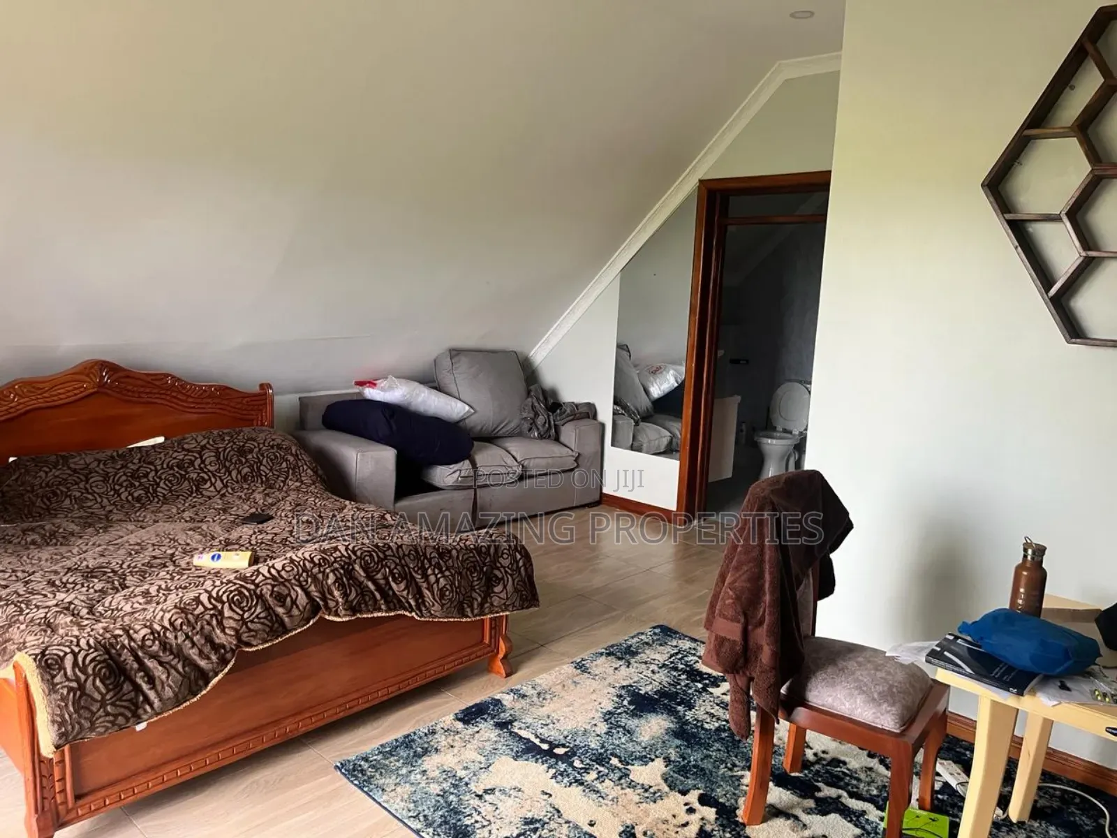 4bdrm Maisonette in Karen On 1/4 Acre, Kerarapon for sale