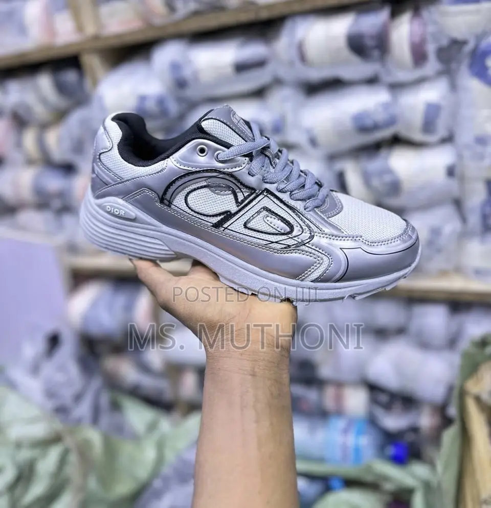 Unisex Christian Dior Size 38 to 45