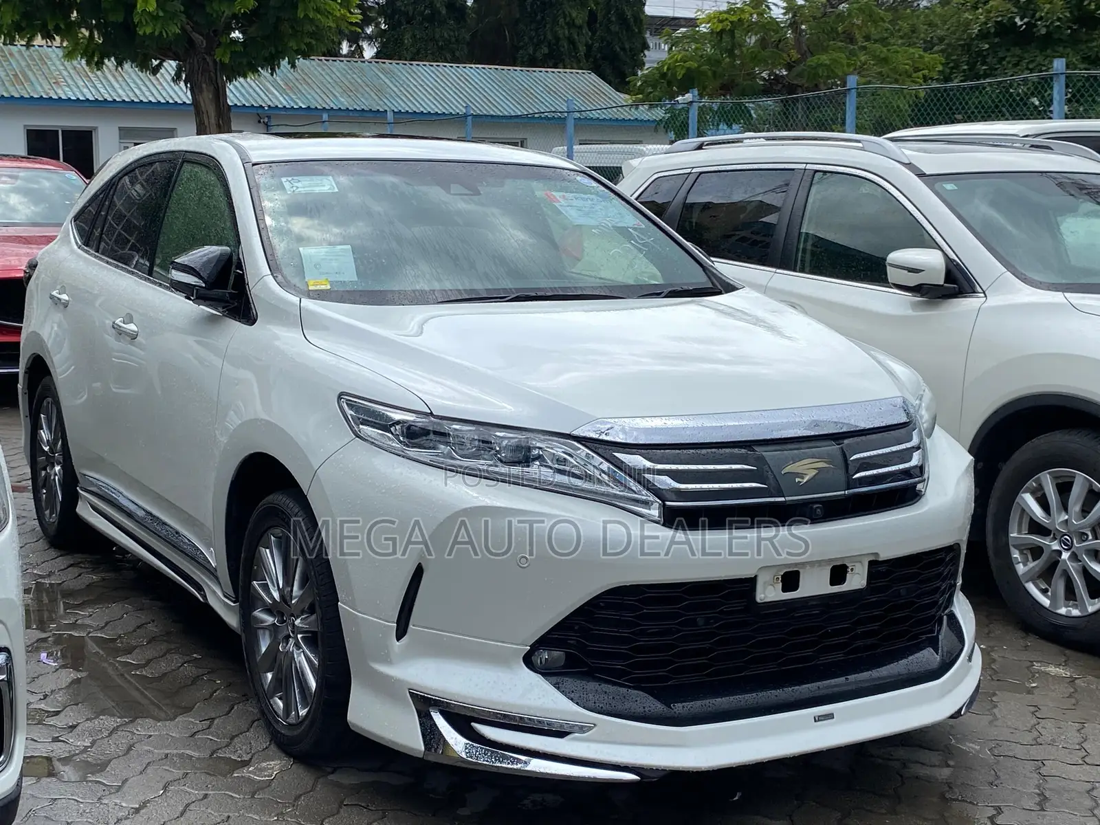 Toyota Harrier 2.0 2018 White