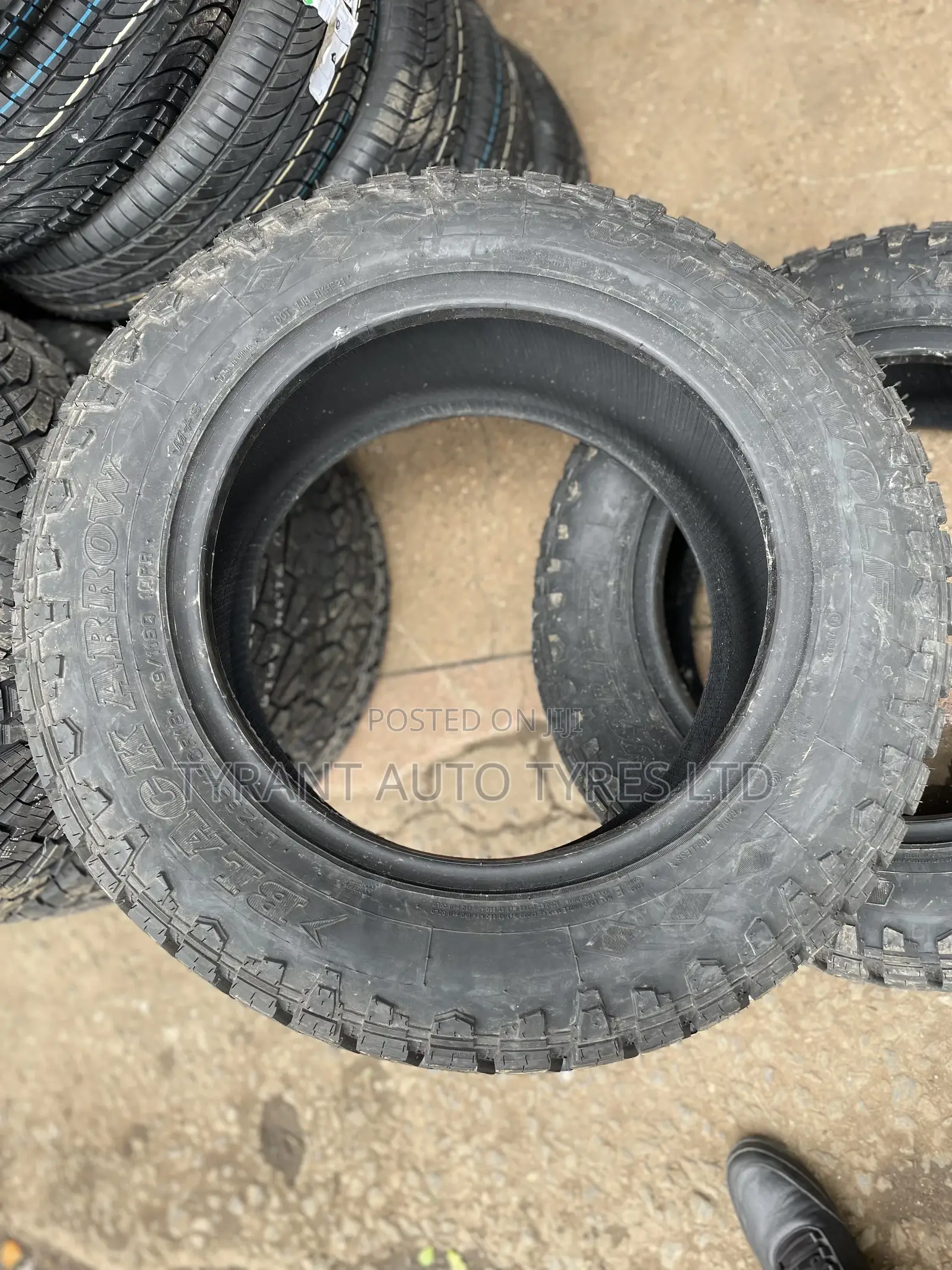 265/60r18 Black Arrow