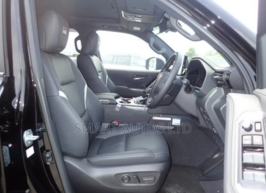 Toyota Land Cruiser 3.3 Diesel 4WD 2022 Black