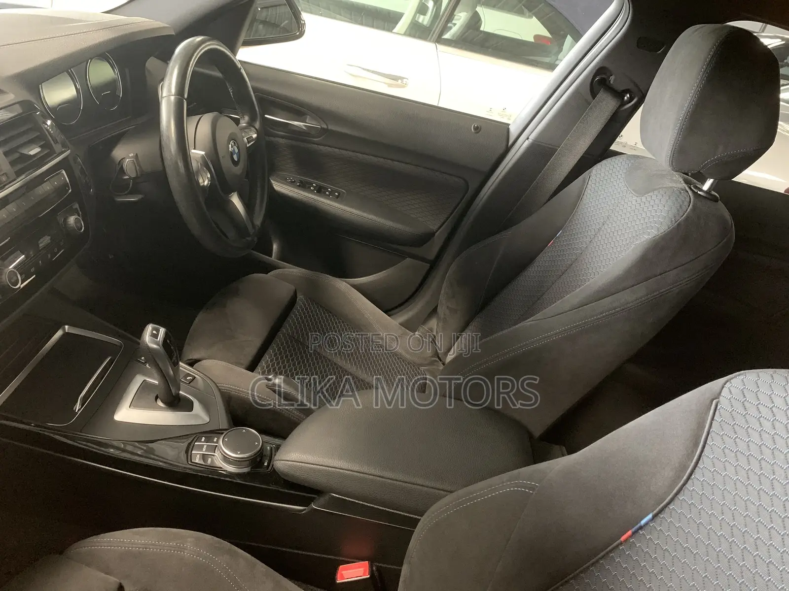 BMW 118i 2018 Black