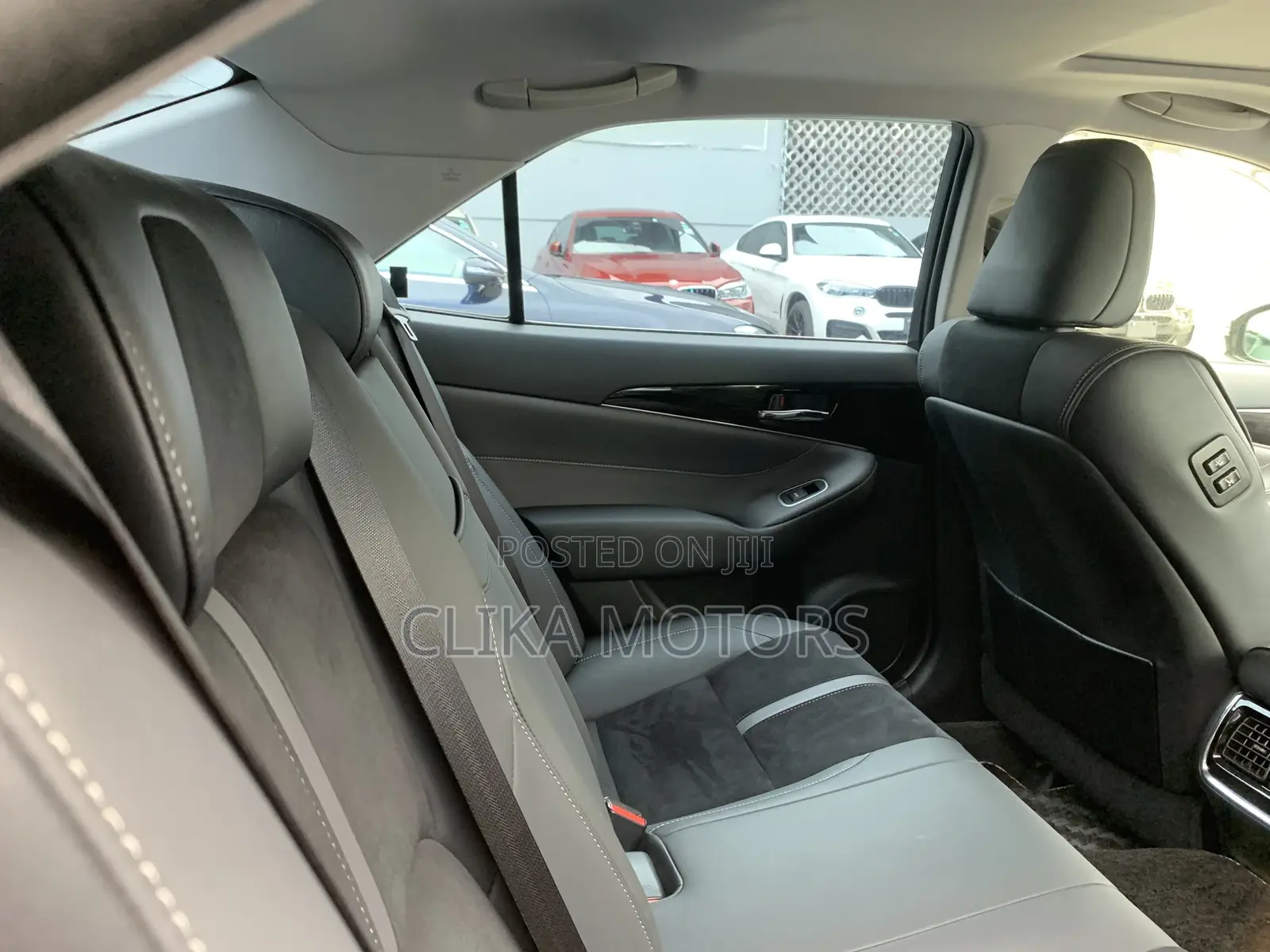 Toyota Crown 2018 Black