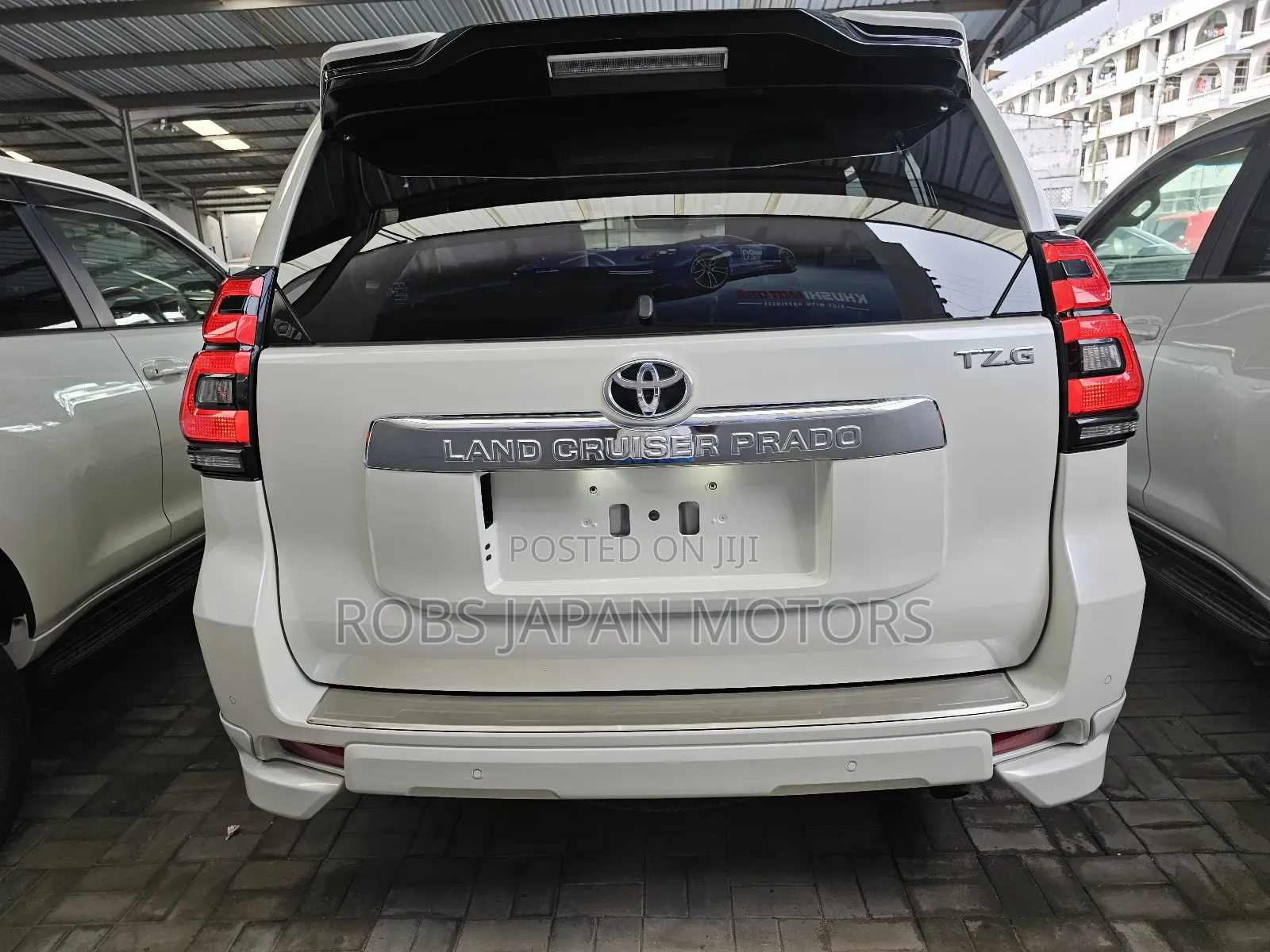 Toyota Land Cruiser Prado 2.8 2019 Off white