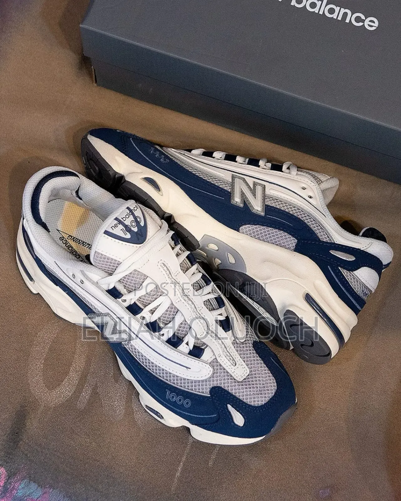 New Balance 1000 Navy
Blue Size 38__________45.