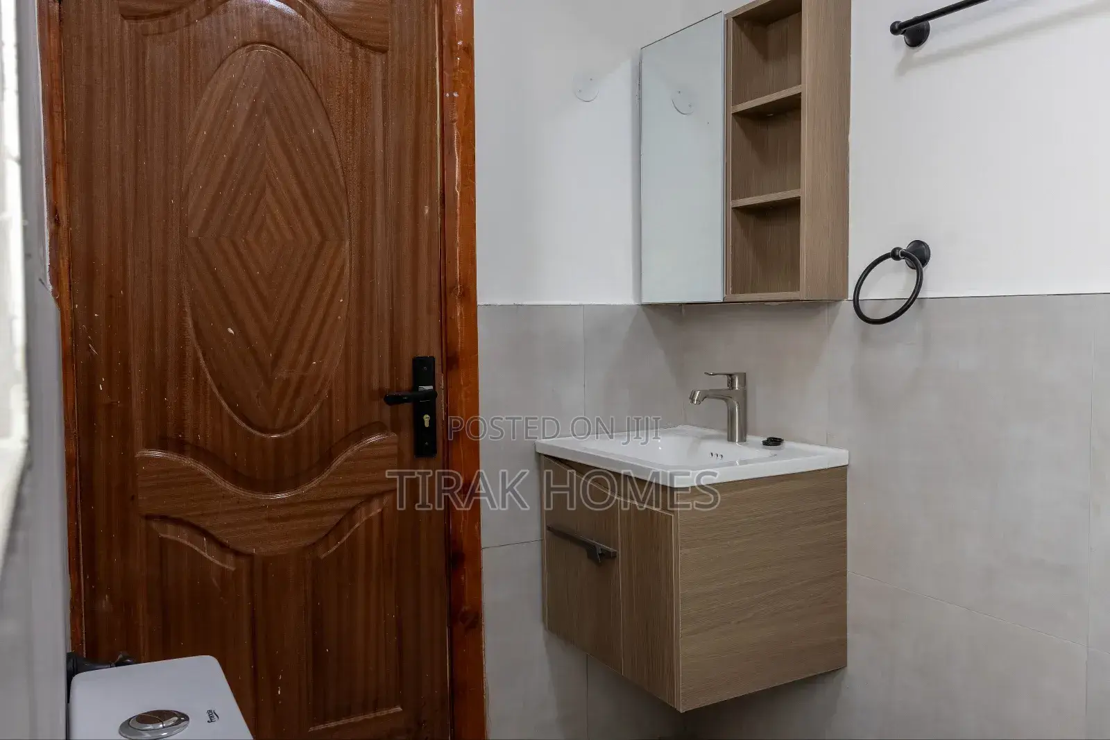 3bdrm Bungalow in Batian Estate, Kenyatta Road / Theta for rent