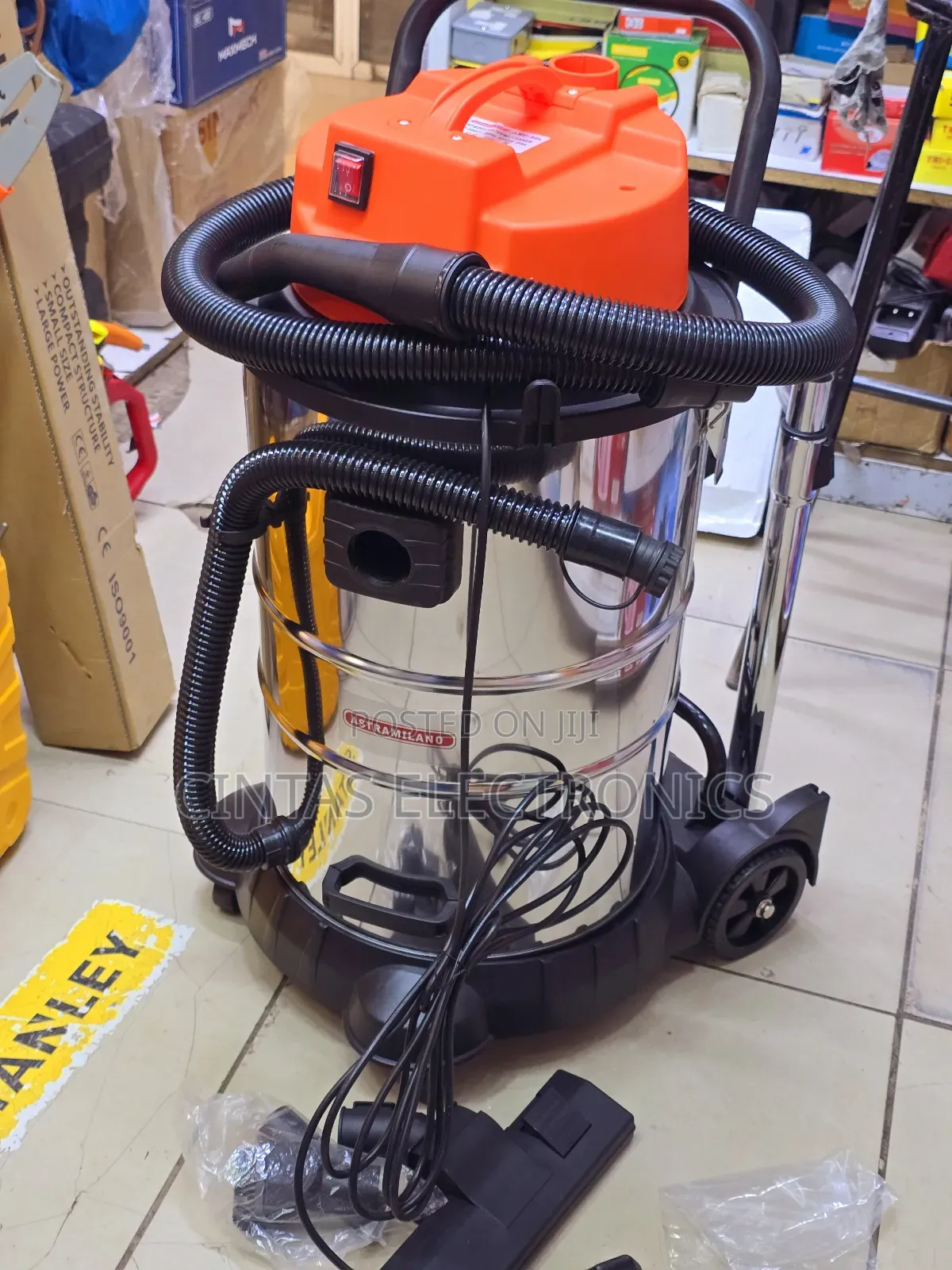 Astramilano 50l Vacuum Cleaner (Corded)