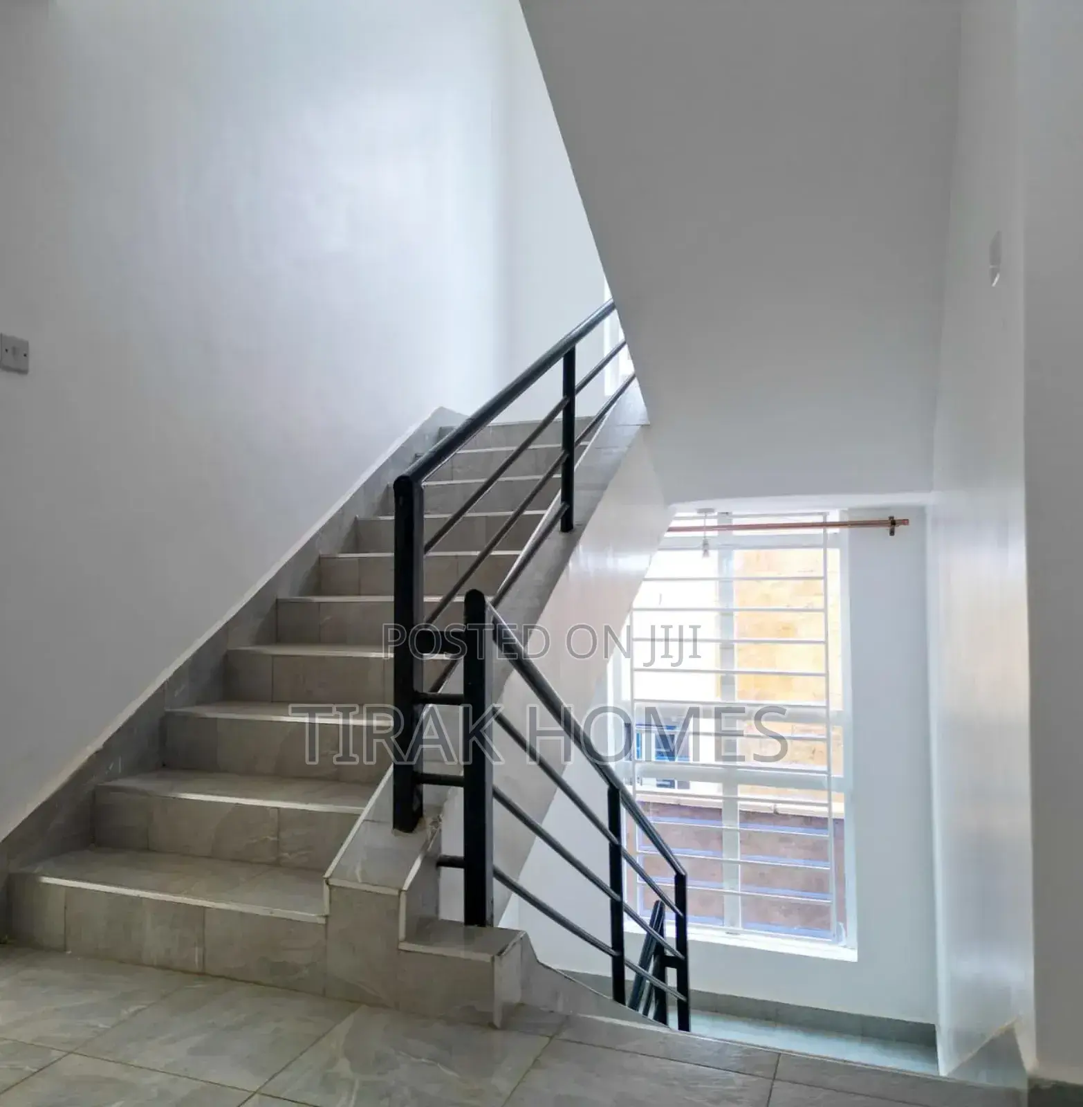 4bdrm Maisonette in Windsor Annex 1, Kenyatta Road / Theta  for rent